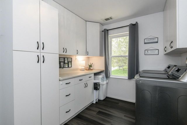935 124th STREET, Elm Grove, WI 53122
