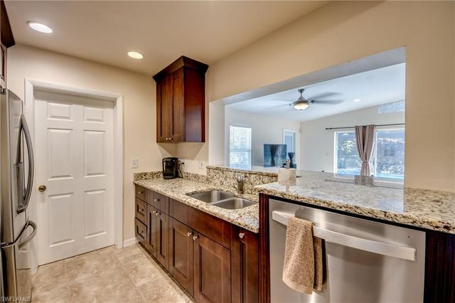 8524 Dartmouth ST, Fort Myers, FL 33907