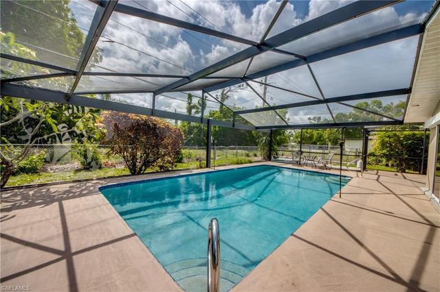 8524 Dartmouth ST, Fort Myers, FL 33907