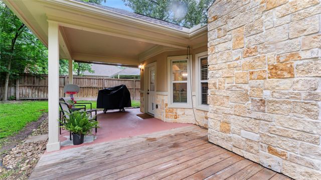 1840 Green Briar Drive, Huntsville, TX 77340