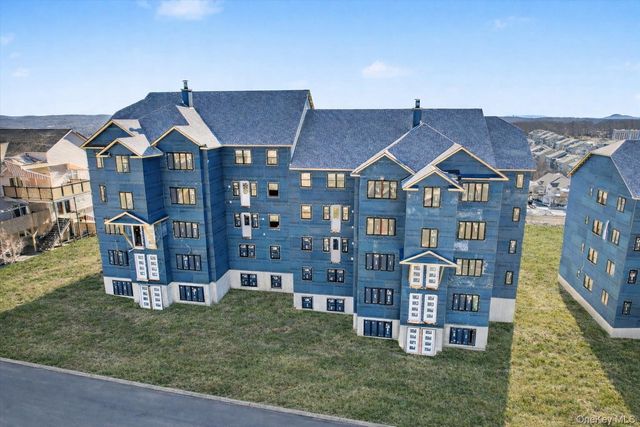 16 Chevron Road 302, Monroe, NY 10950