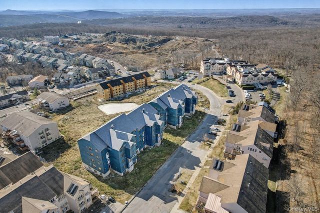 16 Chevron Road 302, Monroe, NY 10950