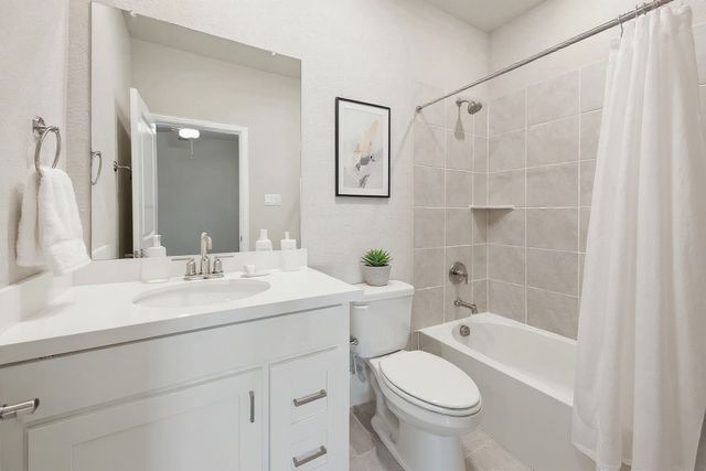 2521 Hampstead Lane, Carrollton, TX 75010
