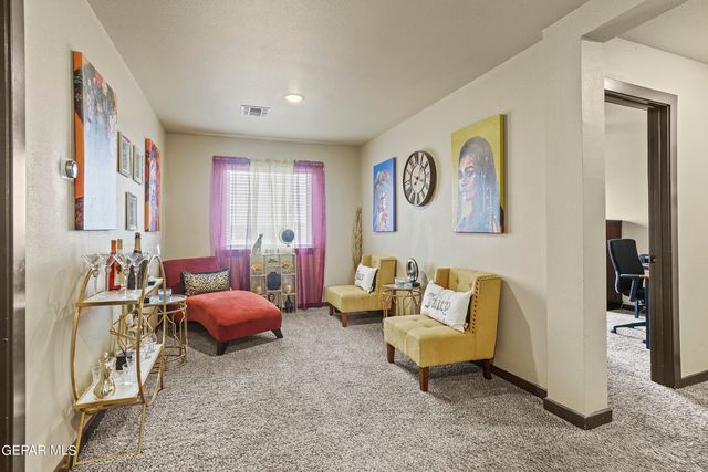1742 BREEDER CUP Way, El Paso, TX 79928