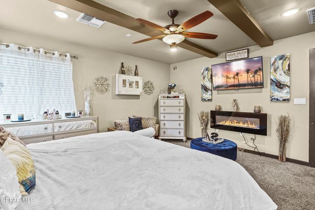 1742 BREEDER CUP Way, El Paso, TX 79928