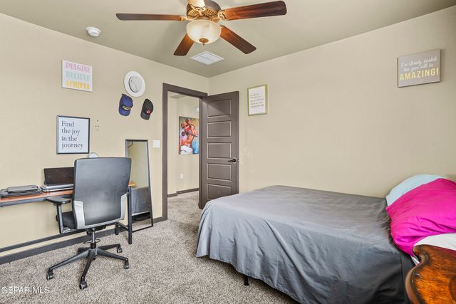 1742 BREEDER CUP Way, El Paso, TX 79928