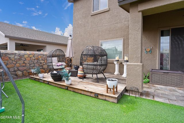 1742 BREEDER CUP Way, El Paso, TX 79928