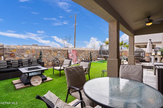 1742 BREEDER CUP Way, El Paso, TX 79928