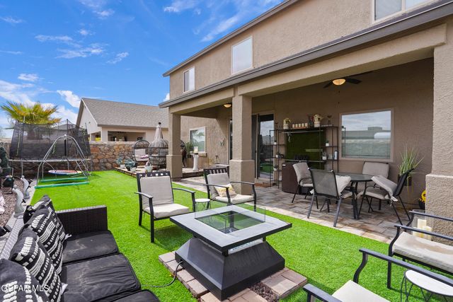 1742 BREEDER CUP Way, El Paso, TX 79928