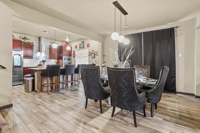 1742 BREEDER CUP Way, El Paso, TX 79928