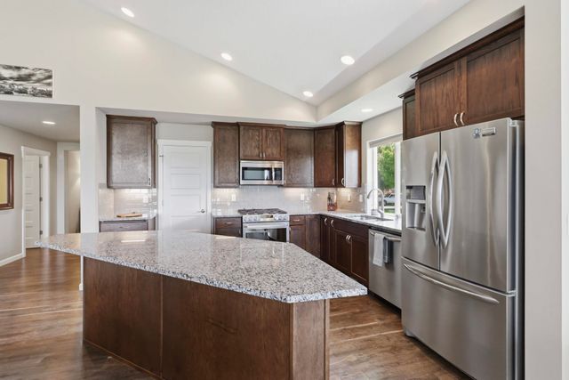 9021 N Rosebury Ln, Spokane, WA 99208