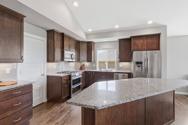 9021 N Rosebury Ln, Spokane, WA 99208