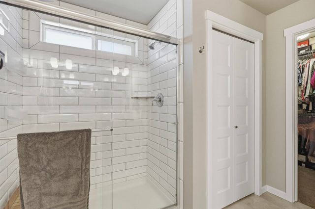 9021 N Rosebury Ln, Spokane, WA 99208
