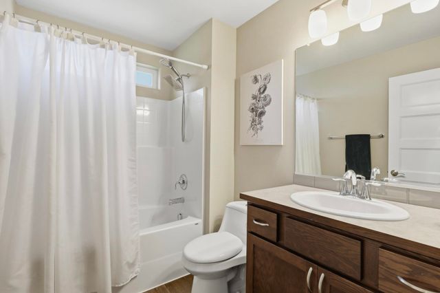 9021 N Rosebury Ln, Spokane, WA 99208