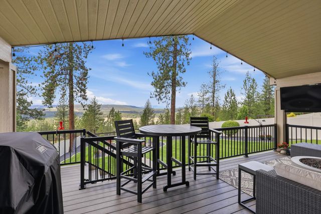 9021 N Rosebury Ln, Spokane, WA 99208