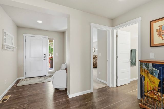 9021 N Rosebury Ln, Spokane, WA 99208