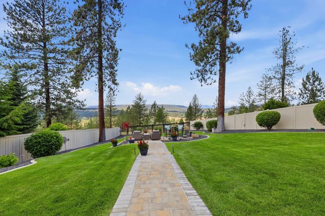 9021 N Rosebury Ln, Spokane, WA 99208