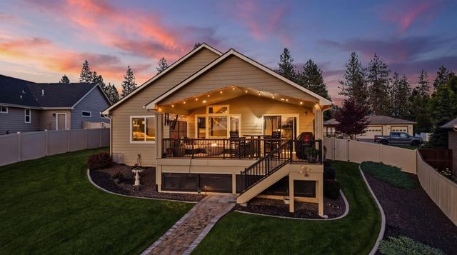 9021 N Rosebury Ln, Spokane, WA 99208