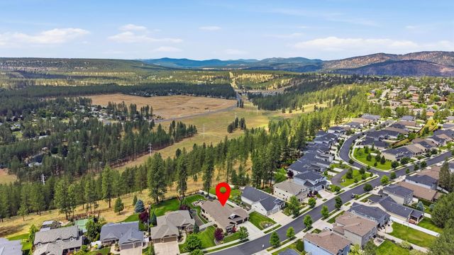 9021 N Rosebury Ln, Spokane, WA 99208