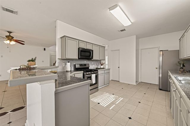 16315 April Ridge Drive, Houston, TX 77083