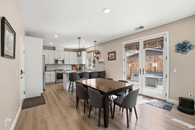 7750 Wildrose Way, Rohnert Park, CA 94928