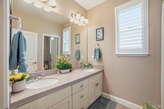 7750 Wildrose Way, Rohnert Park, CA 94928