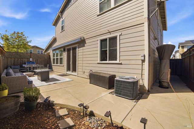7750 Wildrose Way, Rohnert Park, CA 94928