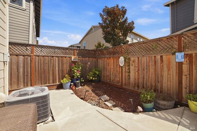 7750 Wildrose Way, Rohnert Park, CA 94928