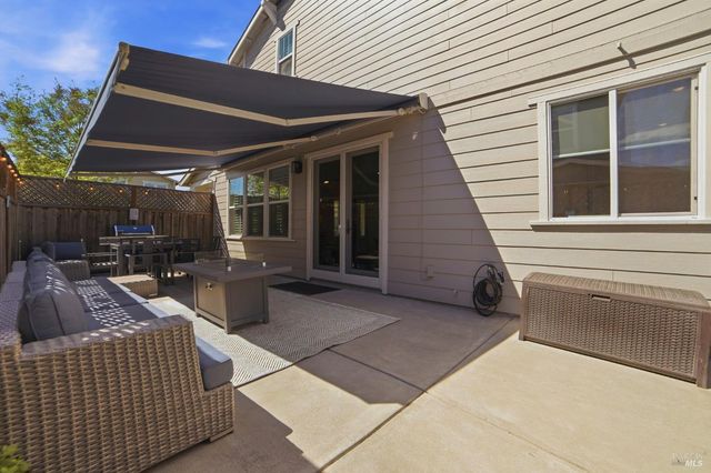 7750 Wildrose Way, Rohnert Park, CA 94928