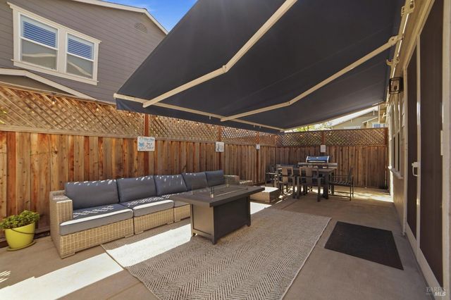 7750 Wildrose Way, Rohnert Park, CA 94928