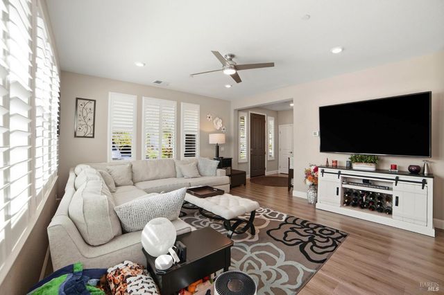 7750 Wildrose Way, Rohnert Park, CA 94928