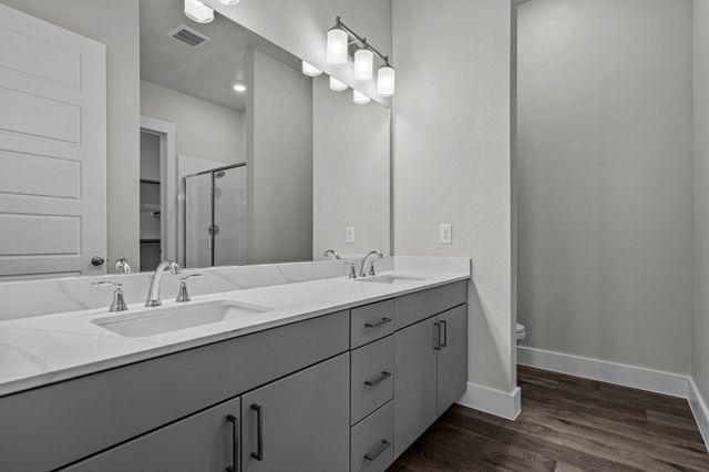 3281 Ganzer Road W 823A, Denton, TX 76207