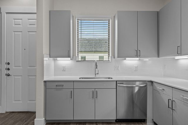 3281 Ganzer Road W 823A, Denton, TX 76207