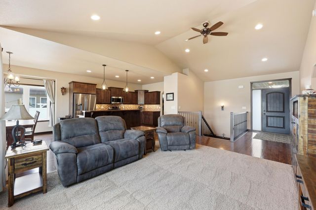 168 30th Avenue E, West Fargo, ND 58078
