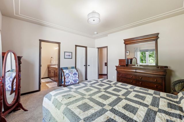 168 30th Avenue E, West Fargo, ND 58078
