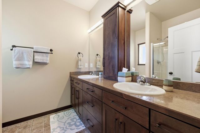 168 30th Avenue E, West Fargo, ND 58078