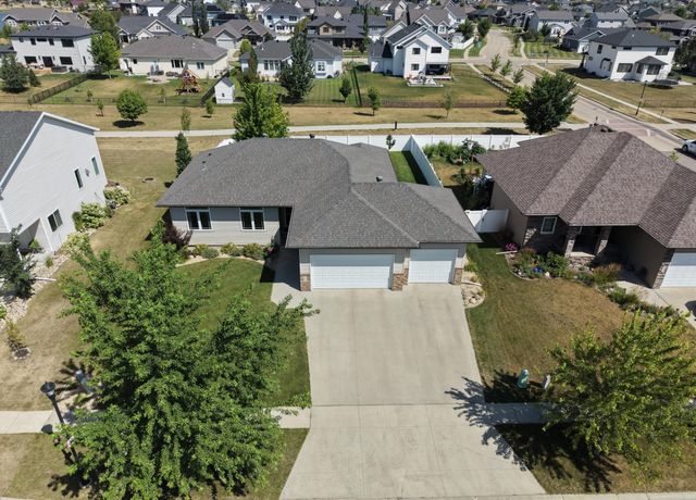 168 30th Avenue E, West Fargo, ND 58078
