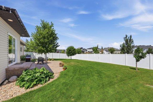 168 30th Avenue E, West Fargo, ND 58078