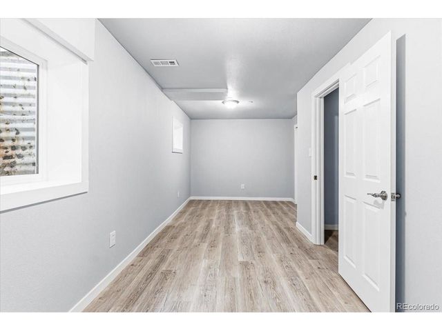10149 Oak St, Broomfield, CO 80021