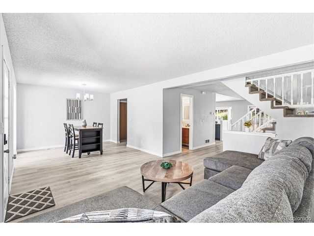 10149 Oak St, Broomfield, CO 80021