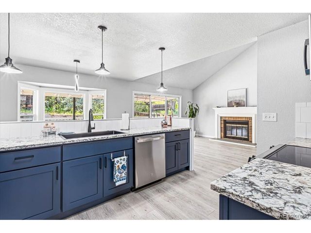 10149 Oak St, Broomfield, CO 80021
