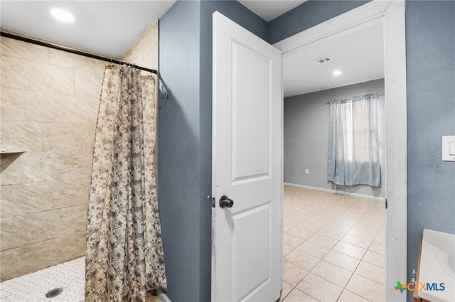 22914 Skila Drive, Elmendorf, TX 78112