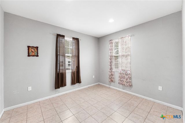 22914 Skila Drive, Elmendorf, TX 78112