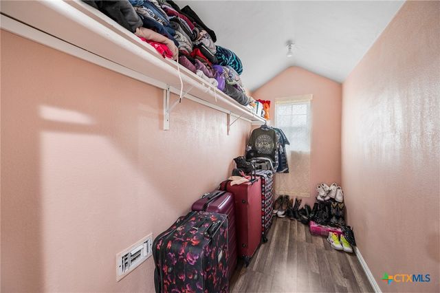 22914 Skila Drive, Elmendorf, TX 78112