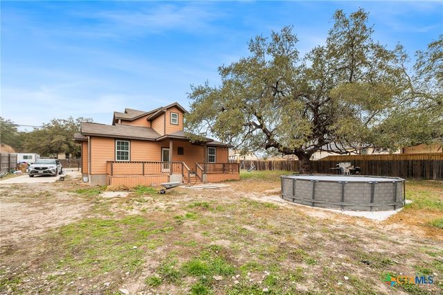22914 Skila Drive, Elmendorf, TX 78112