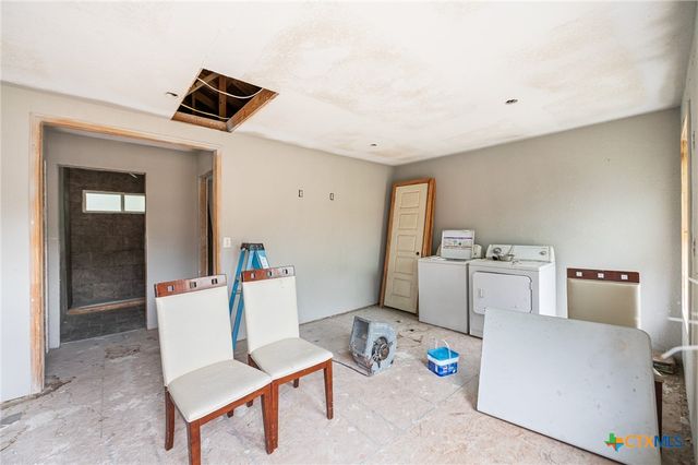 22914 Skila Drive, Elmendorf, TX 78112