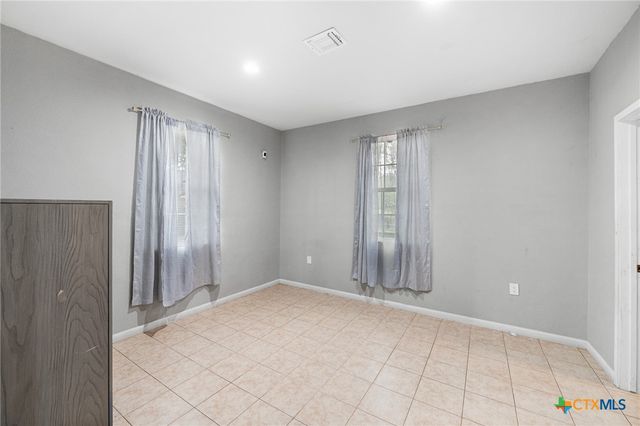 22914 Skila Drive, Elmendorf, TX 78112