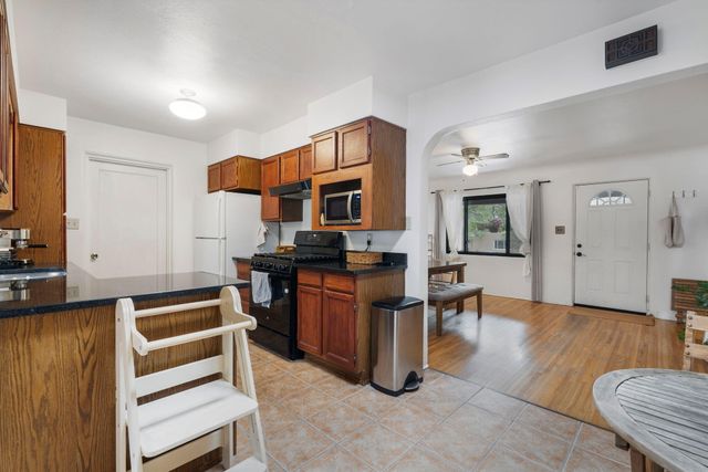 1907 Anderson Place SE, Albuquerque, NM 87108