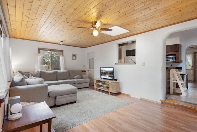 1907 Anderson Place SE, Albuquerque, NM 87108