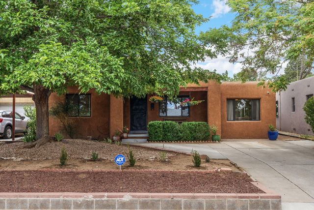 1907 Anderson Place SE, Albuquerque, NM 87108